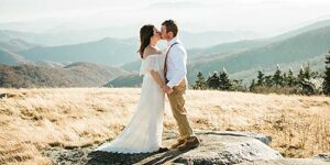 smoky mountain bride and groom kissing